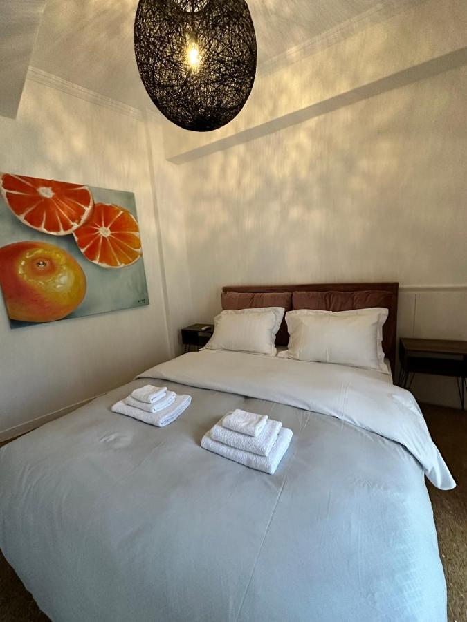 Cozy Apartment At Gazi Square Atene Esterno foto