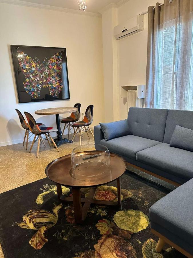 Cozy Apartment At Gazi Square Atene Esterno foto